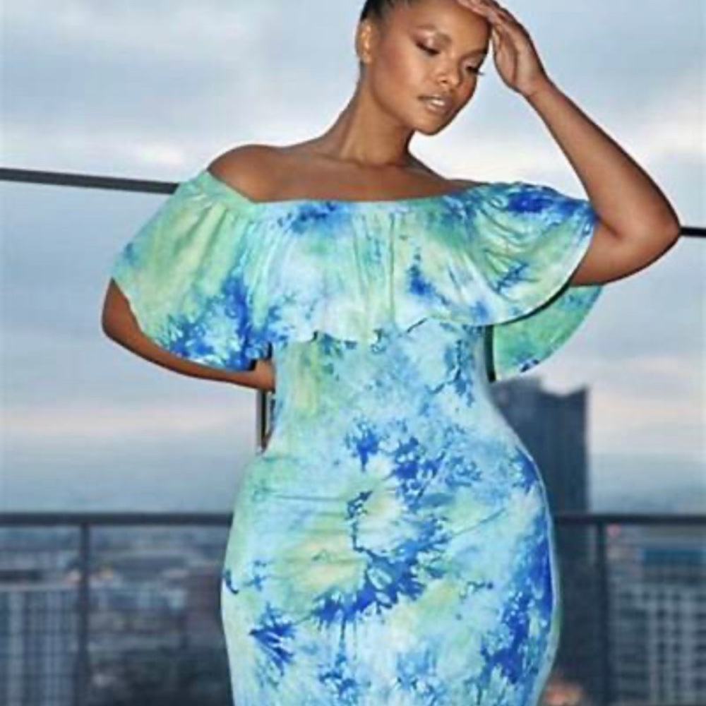 Fashion to Figure Maxi Off the Shoulder Dress - Picture 2 of 2